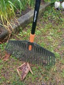 Fiskars Solid Leaf Rake (M) Head - Testa scopa foglie 